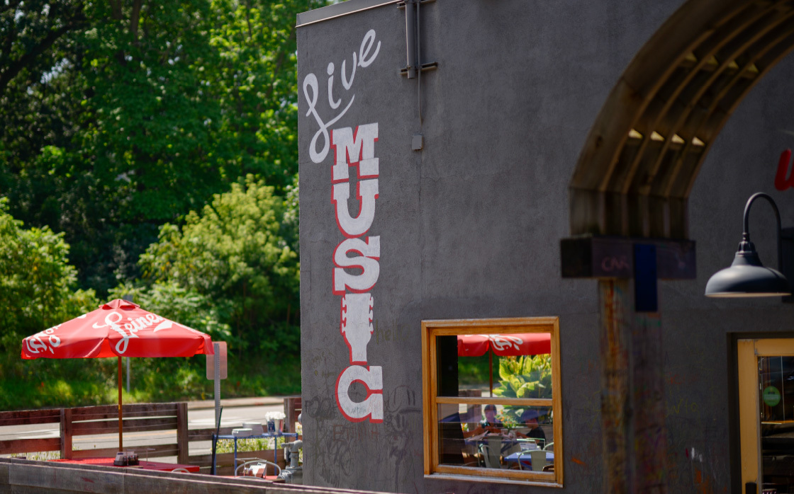 Station Pizzeria Brentwood Live Music